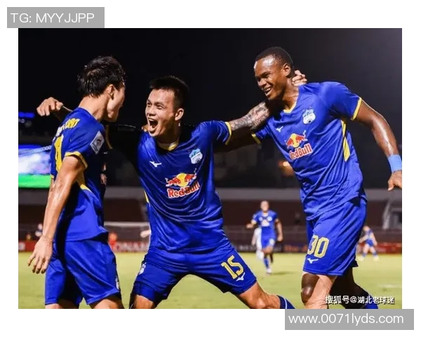 广州足球队耐力揭秘：从训练到比赛的全方位探索与分析